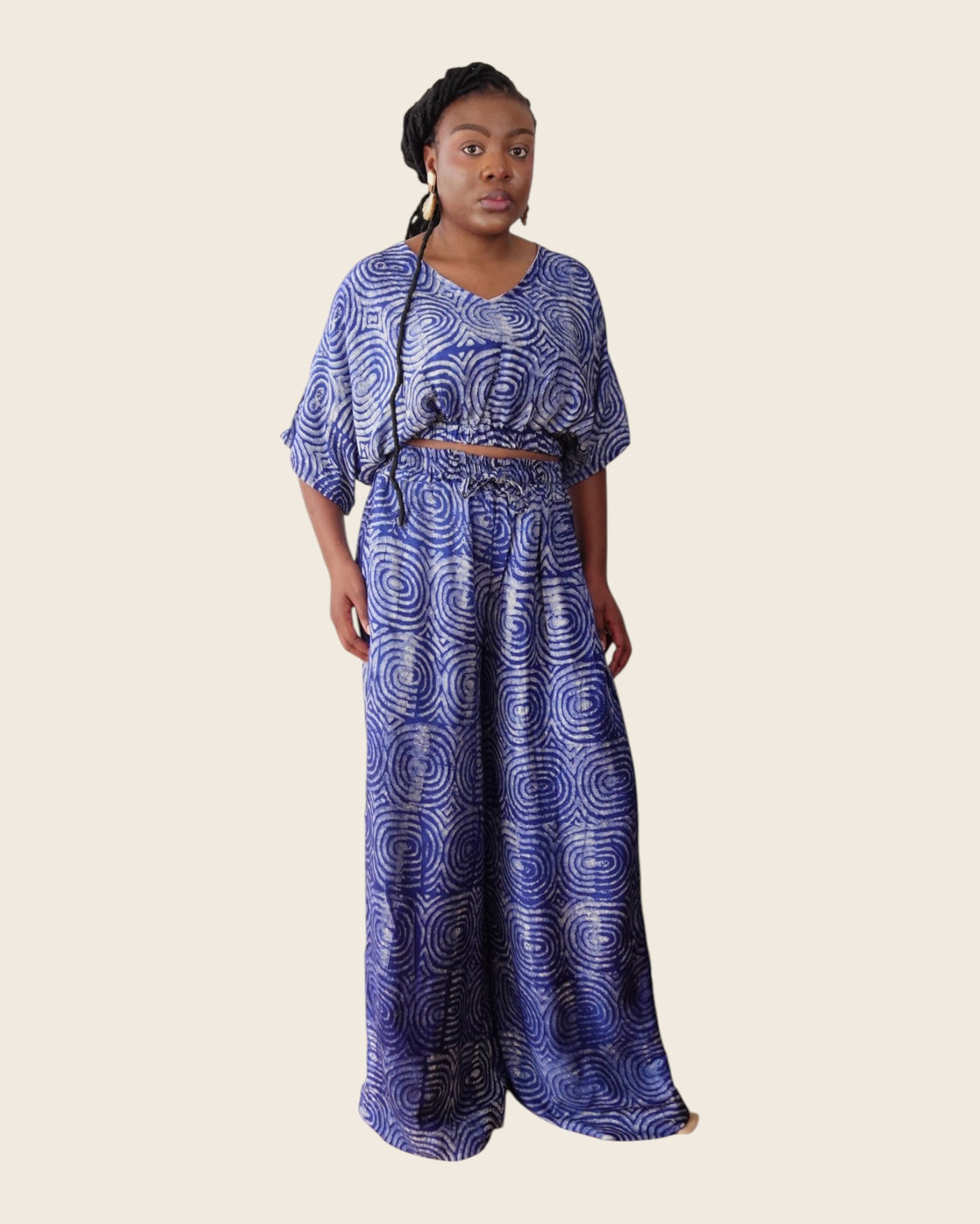 Simi Lapis Ripple — wide-leg trouser set in hand-dyed Adire, three-quarter view, L'atelier KaAy