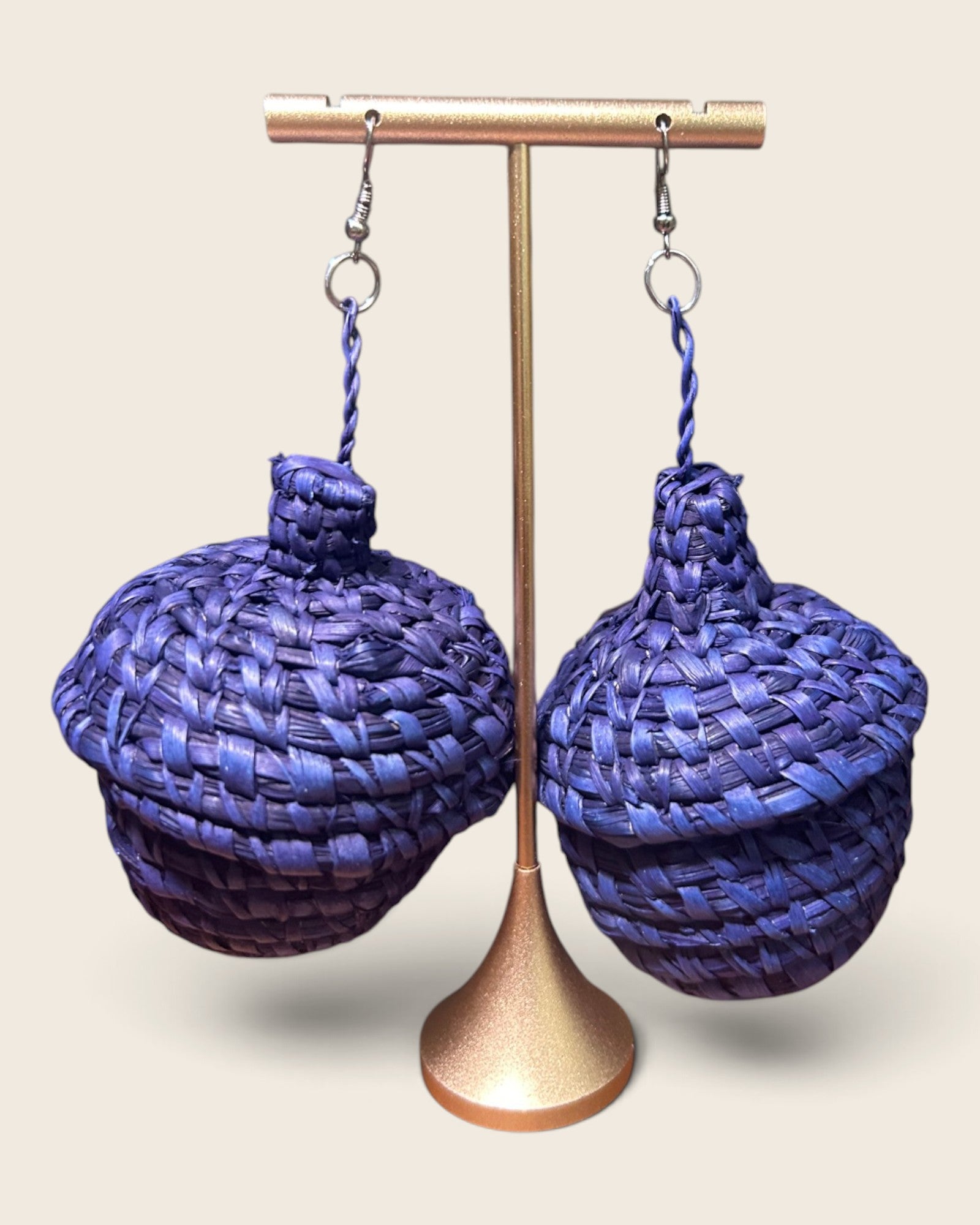 Royal Violet tiered raffia basket earrings, hand-dyed and hand-woven, L'atelier KaAy