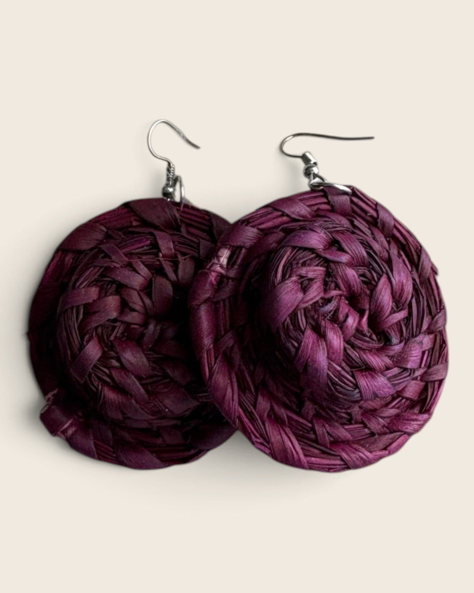 Raspberry Pink woven raffia halo earrings, hand-dyed and hand-woven, L'atelier KaAy