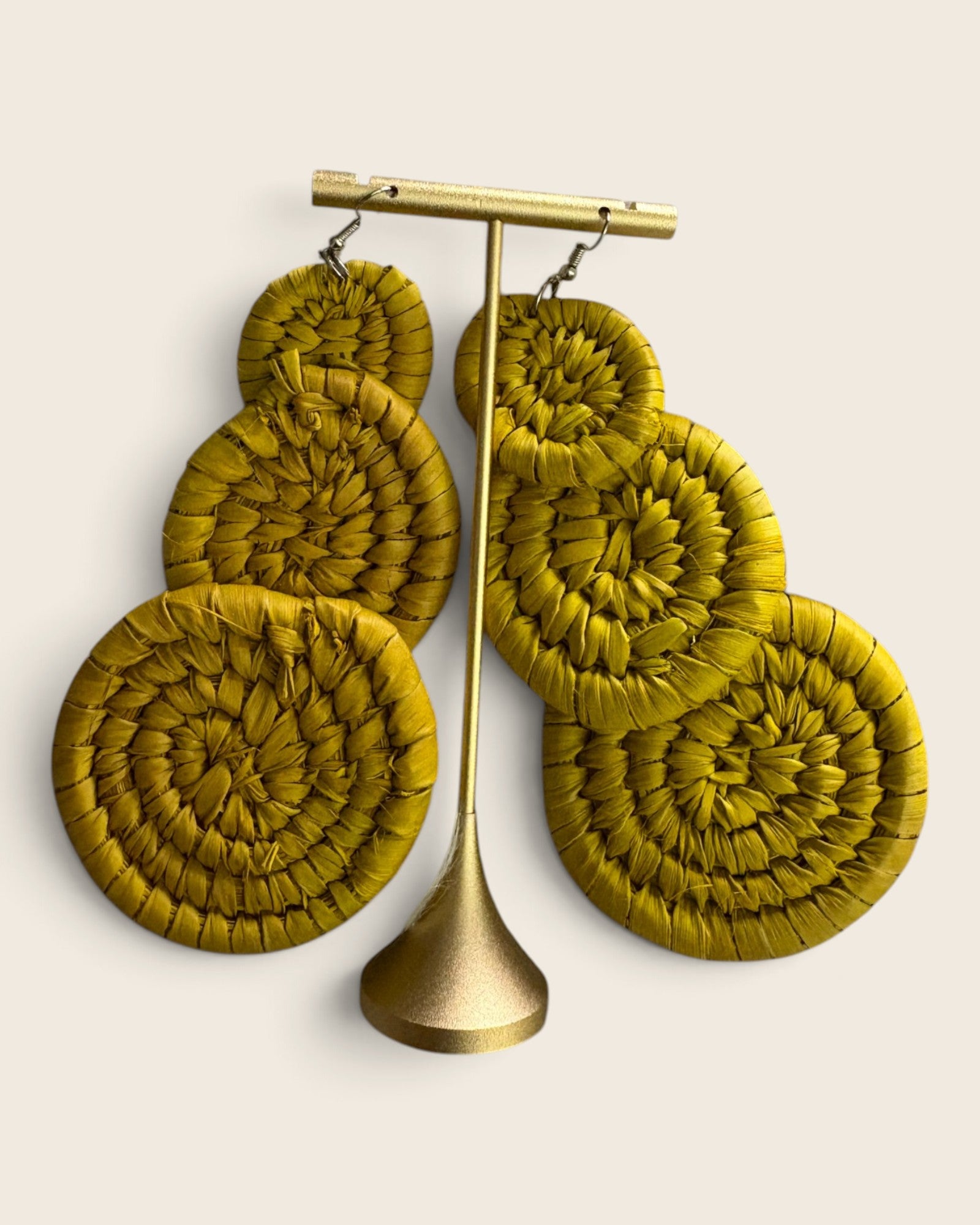 Saffron Gold triple disc raffia earrings, hand-dyed and hand-woven, L'atelier KaAy